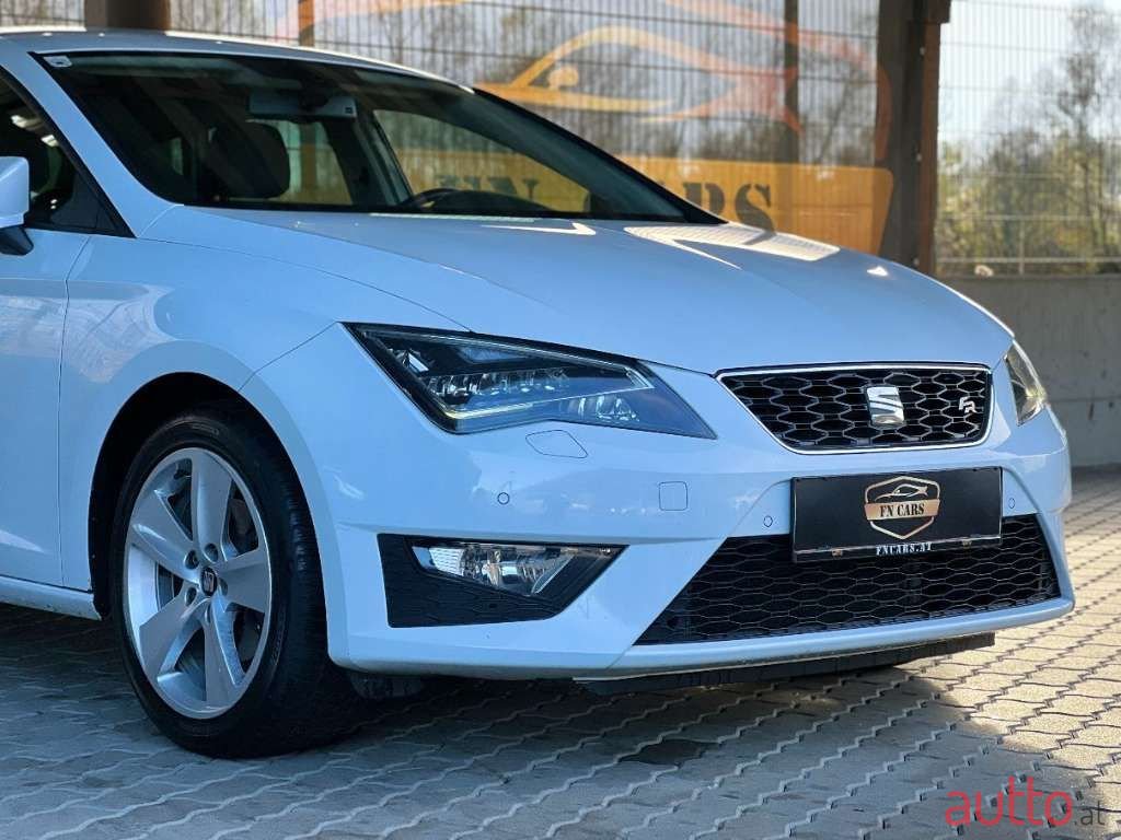2013' SEAT Leon photo #4