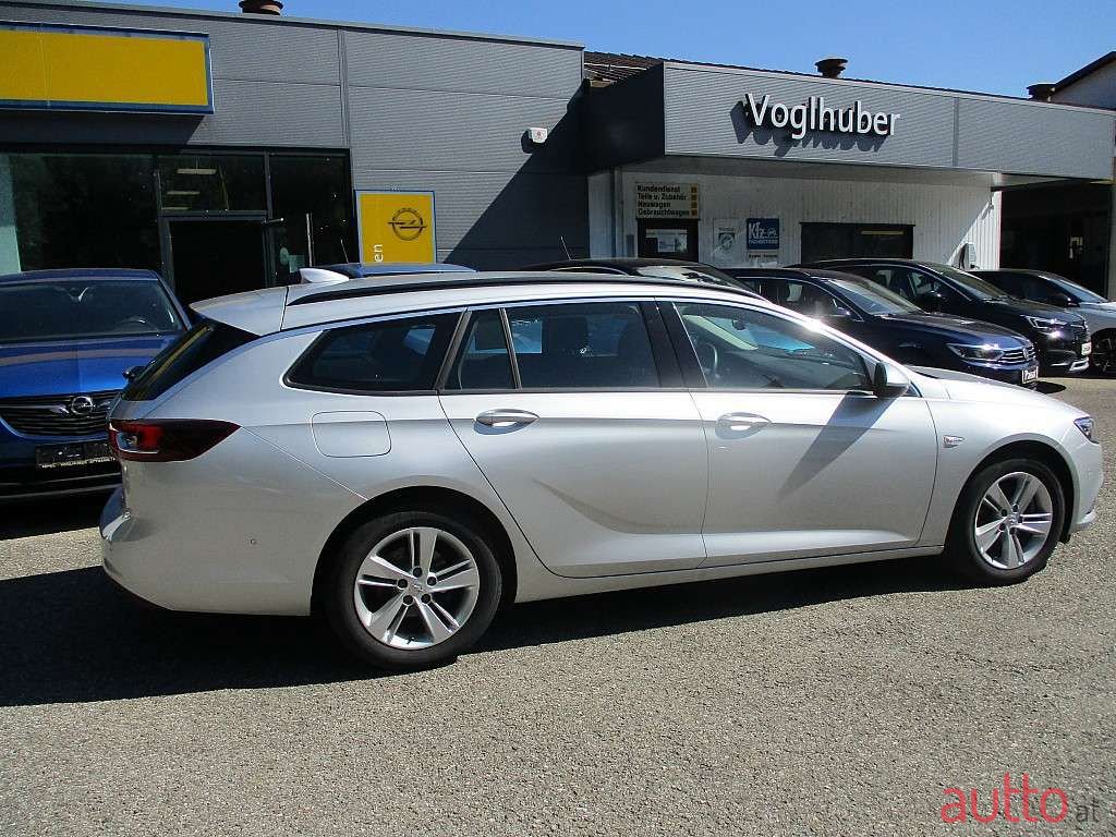 2018' Opel Insignia photo #2