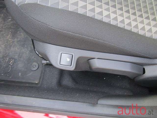 2021' Peugeot 108 photo #5