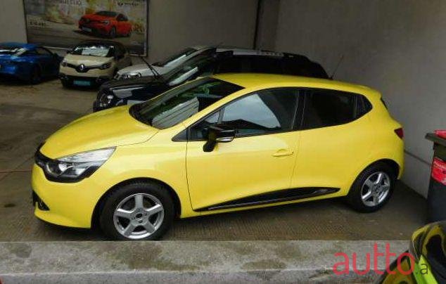 2014' Renault Clio photo #1