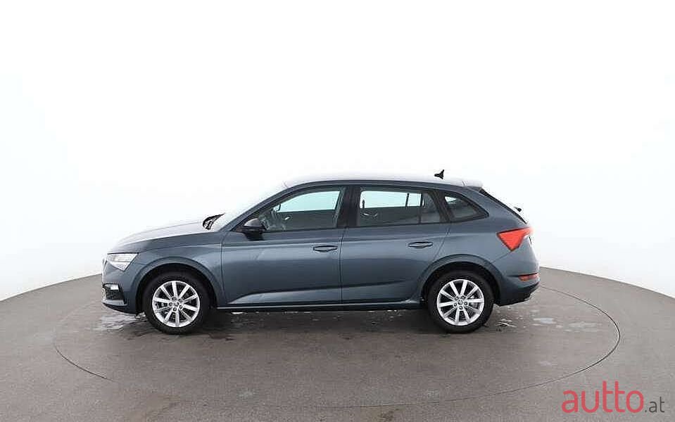 2020' Skoda Scala photo #5