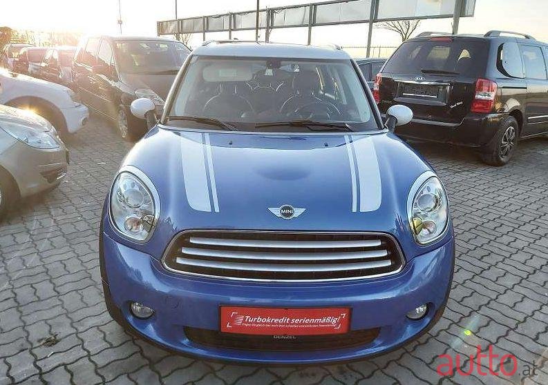 2011' MINI Countryman photo #2