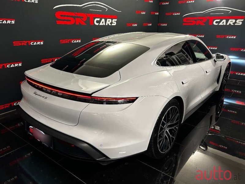 2020' Porsche Taycan photo #5