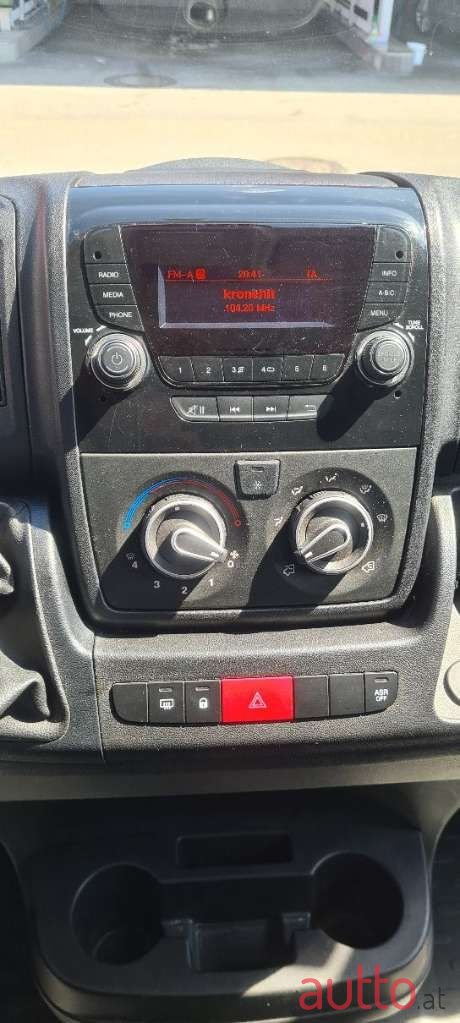 2020' Peugeot Boxer photo #1