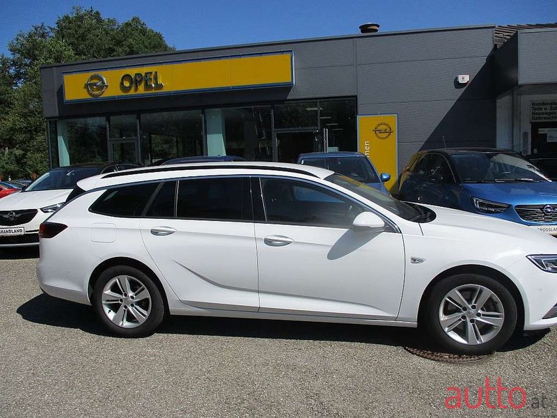 2018' Opel Insignia photo #3