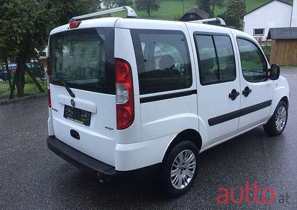 2010' Fiat Doblo photo #6