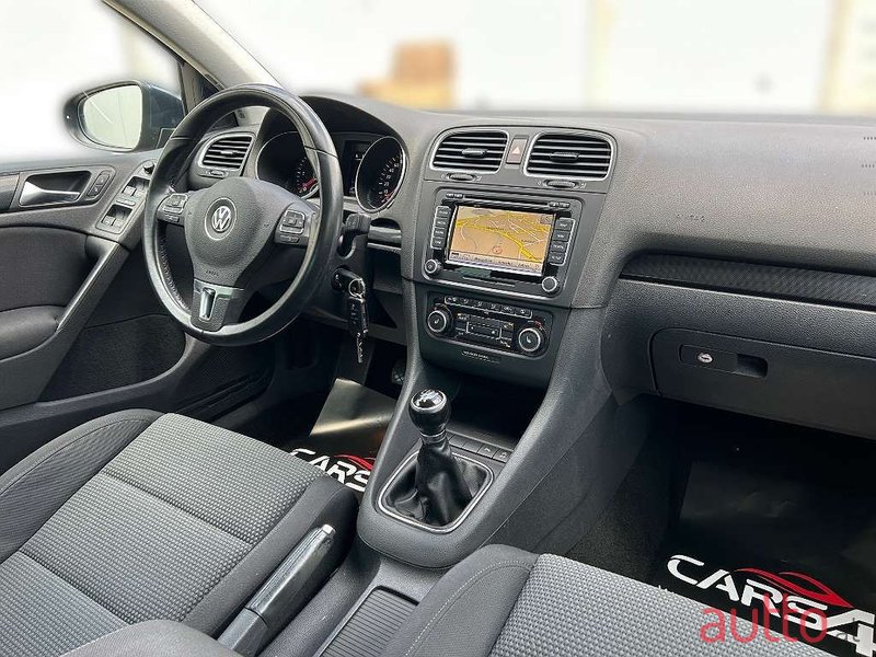 2012' Volkswagen Golf photo #5