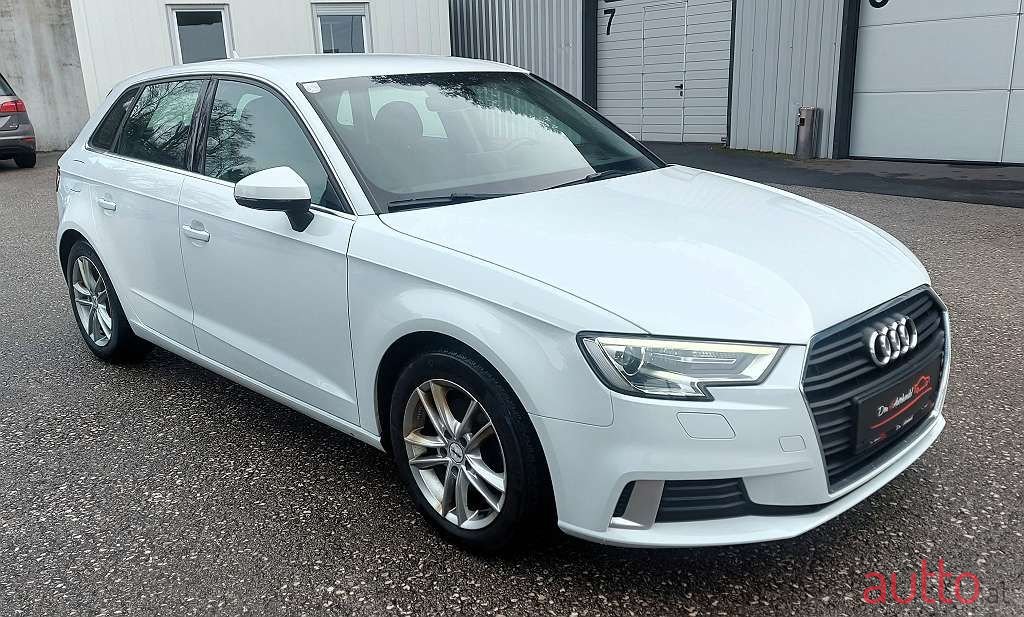 2017' Audi A3 photo #2