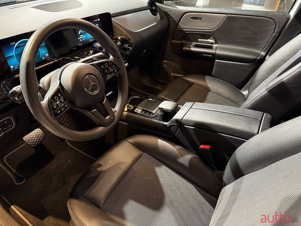 2020' Mercedes-Benz B-Klasse photo #5