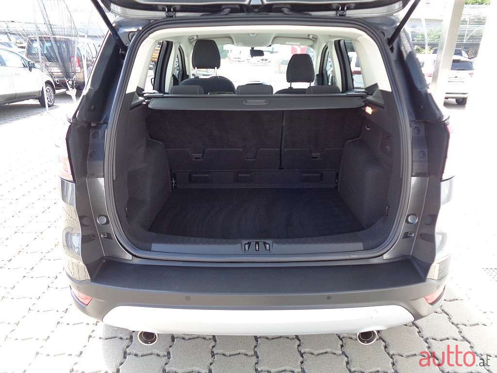 2018' Ford Kuga photo #4