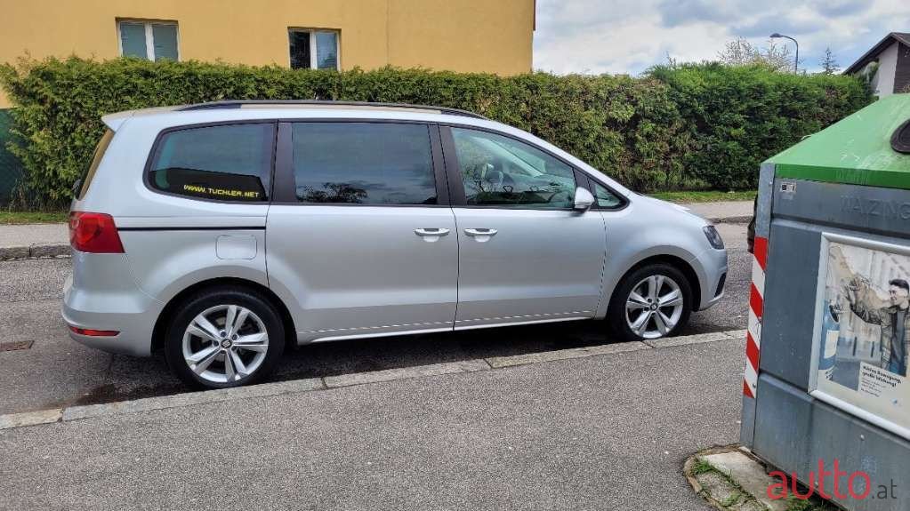 2012' SEAT Alhambra photo #3