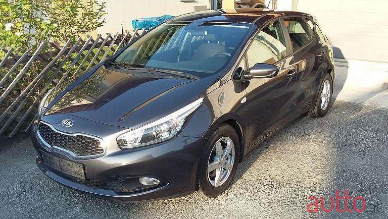 2013' Kia Ceed photo #1