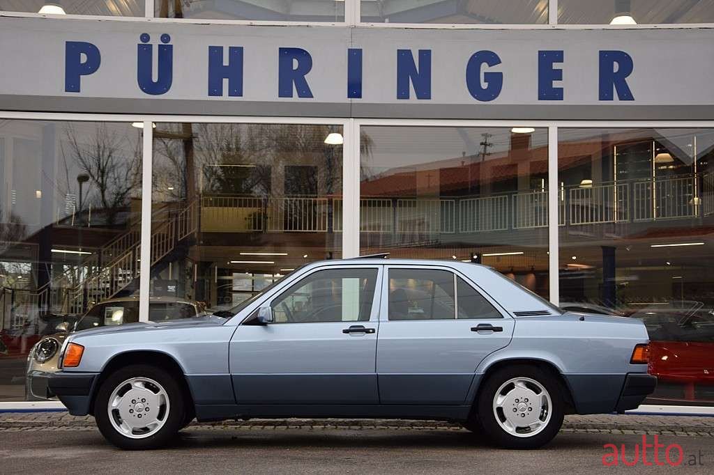 1993' Mercedes-Benz 190 photo #1
