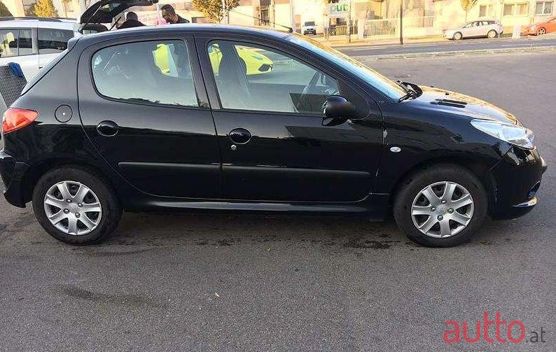 2012' Peugeot 206 photo #1