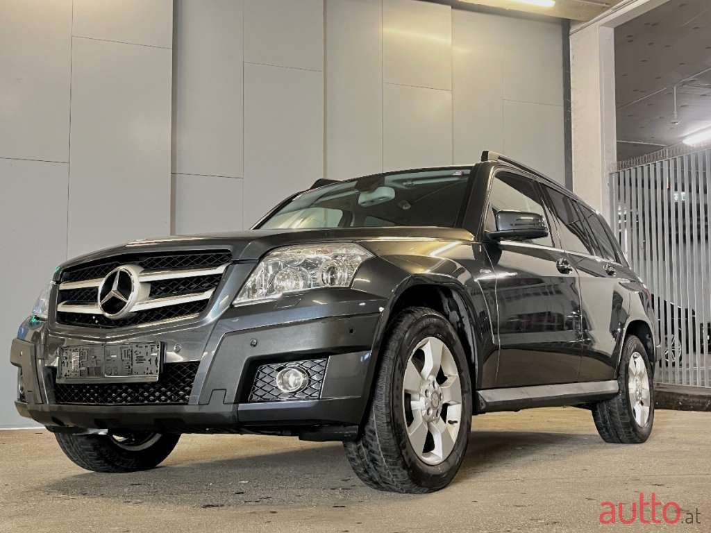 2009' Mercedes-Benz Glk-Klasse photo #3