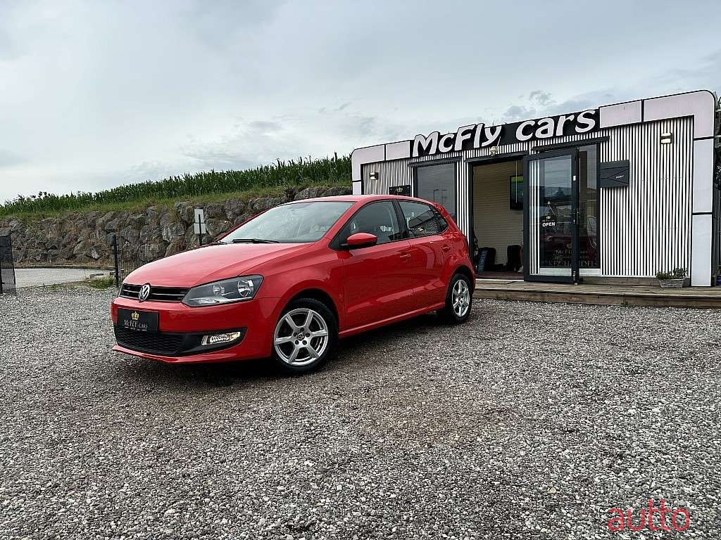 2011' Volkswagen Polo photo #3
