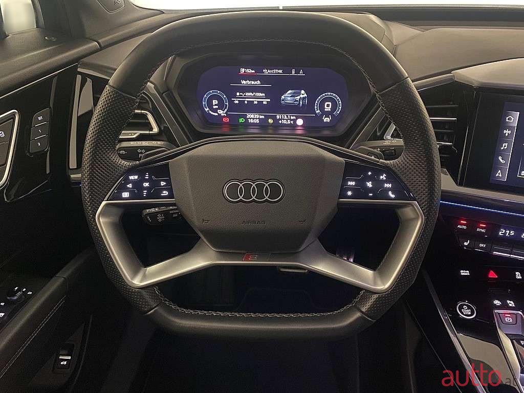 2022' Audi Q4 photo #6