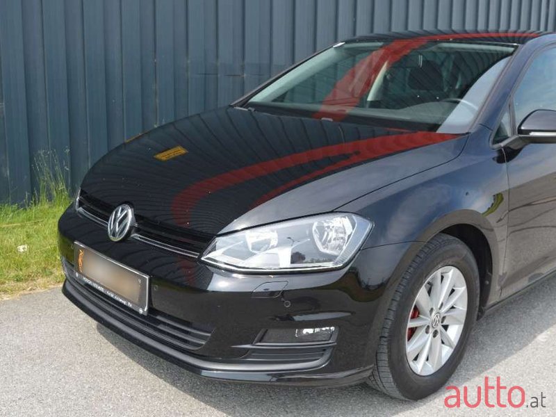 2013' Volkswagen Golf photo #4