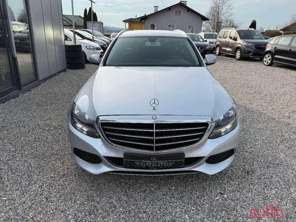 2015' Mercedes-Benz C-Klasse photo #2