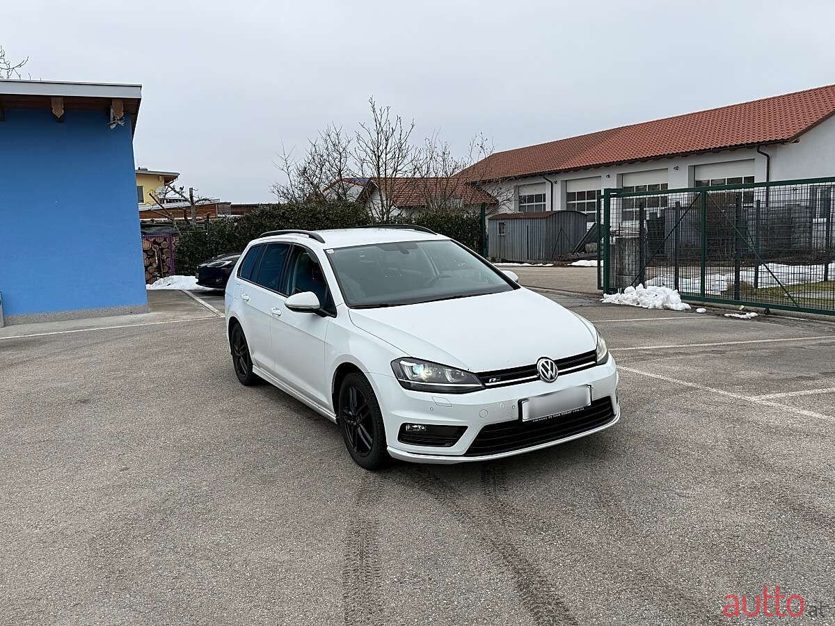 2015' Volkswagen Golf photo #5