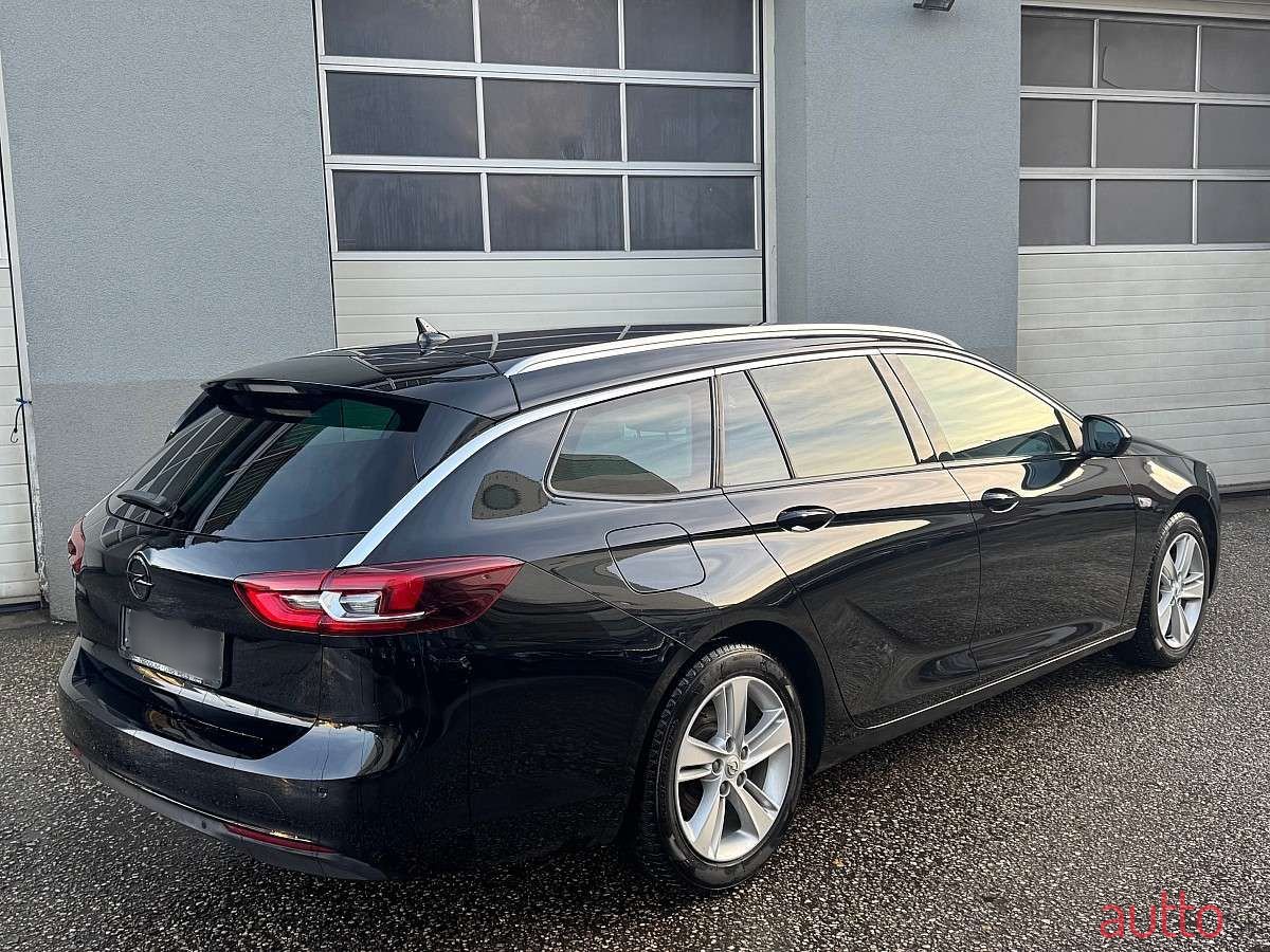 2020' Opel Insignia photo #3