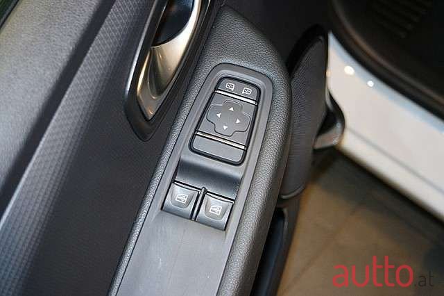 2017' Renault Clio photo #4