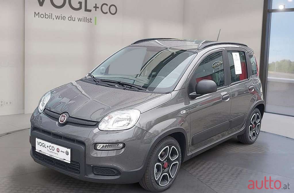 2022' Fiat Panda photo #1