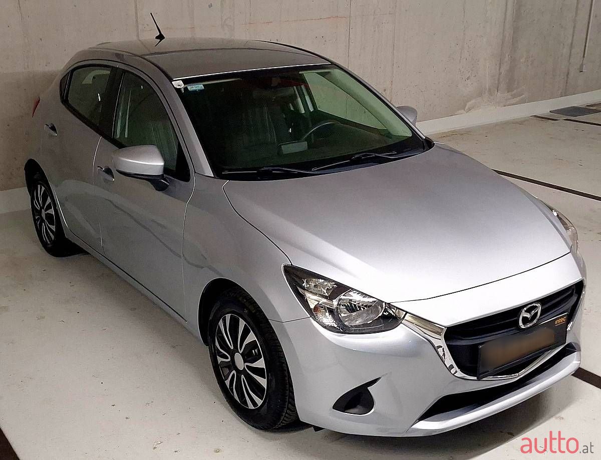 2019' Mazda Mazda2 photo #2