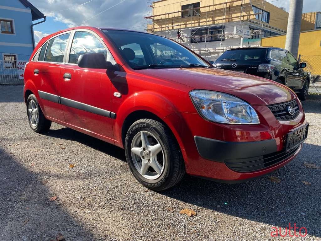 2009' Kia Rio photo #1