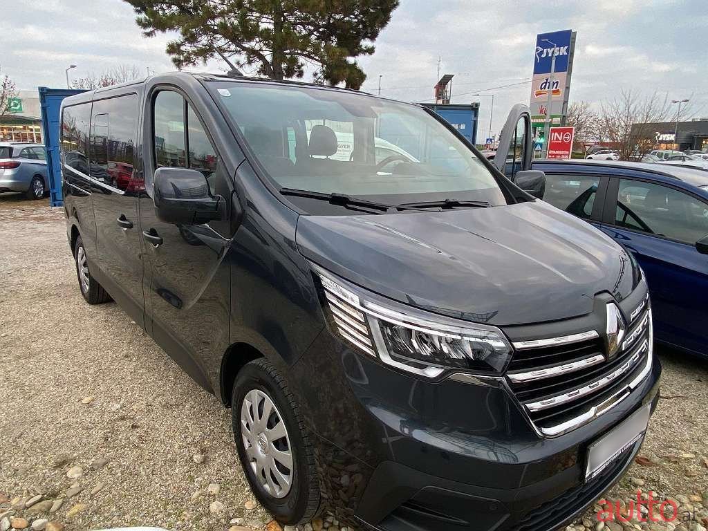 2023' Renault Trafic photo #1