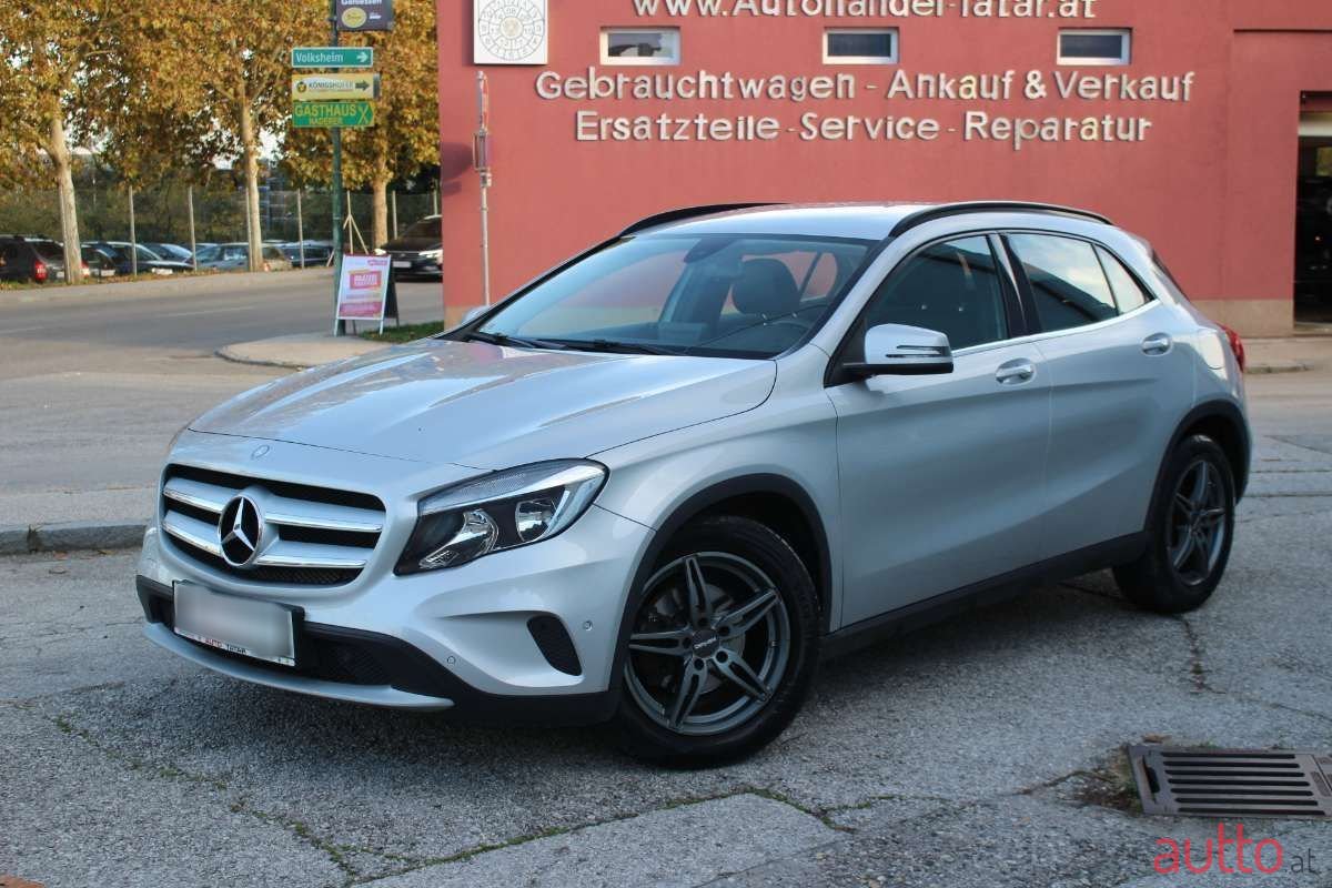 2016' Mercedes-Benz Gla-Klasse photo #1