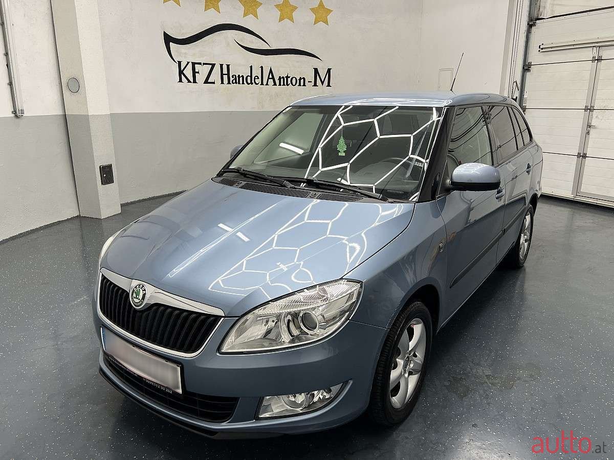 2010' Skoda Fabia photo #1