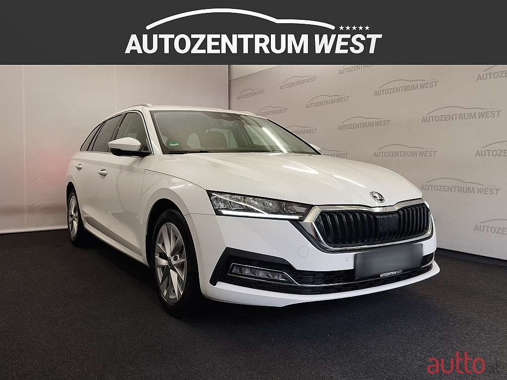 2022' Skoda Octavia photo #3
