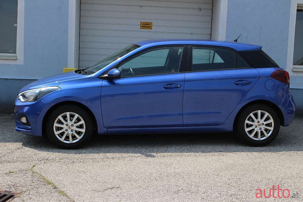 2009' Hyundai i20 photo #5