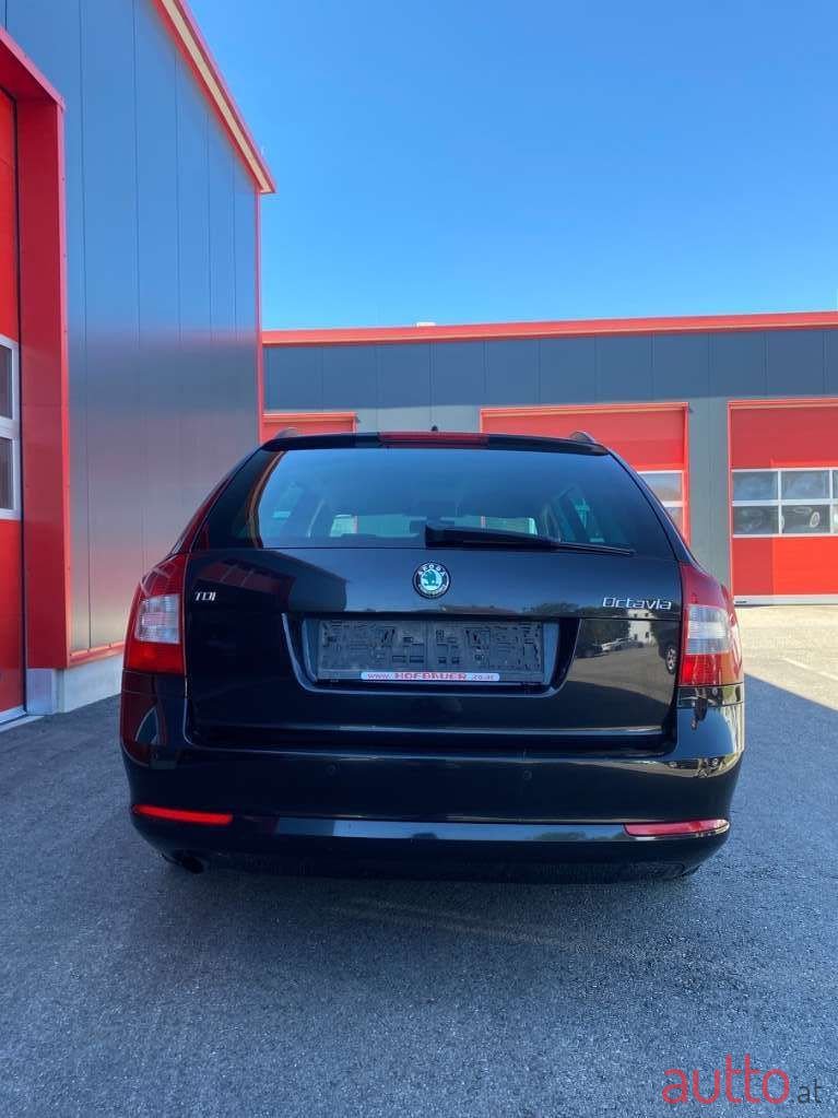 2012' Skoda Octavia photo #4