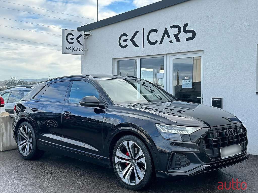 2020' Audi Q8 photo #4