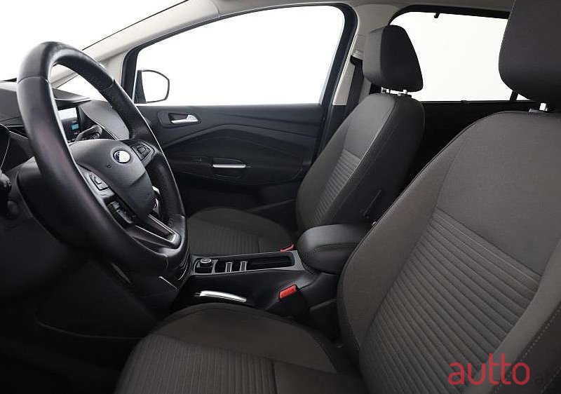 2019' Ford C-MAX photo #2
