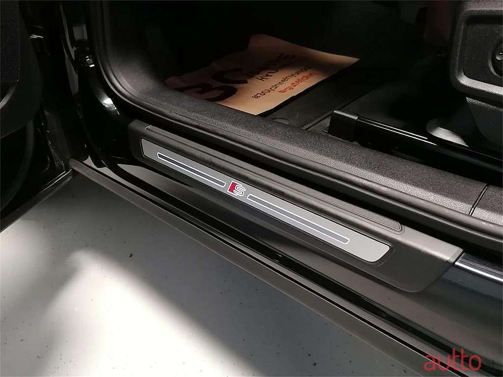 2020' Audi Q5 photo #5