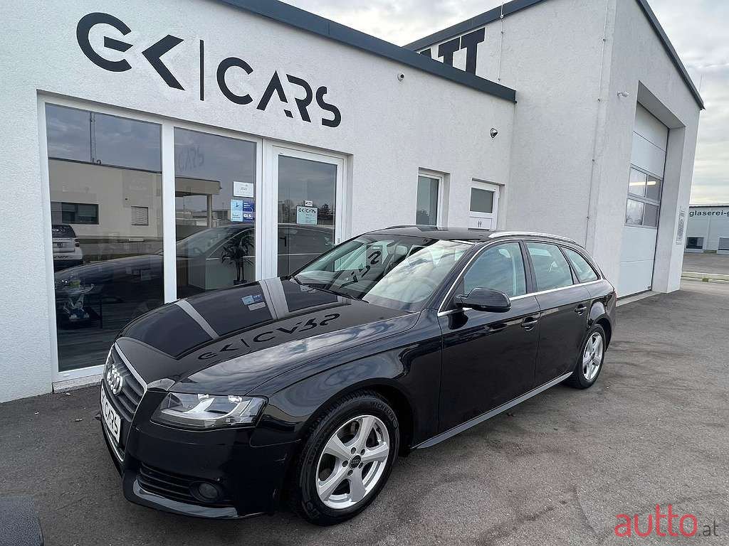 2011' Audi A4 photo #2