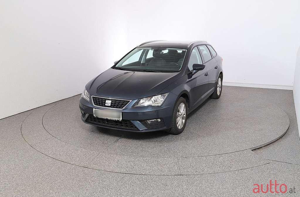 2020' SEAT Leon photo #1