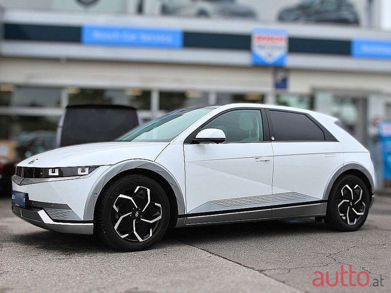 2022' Hyundai Ioniq 5 photo #1