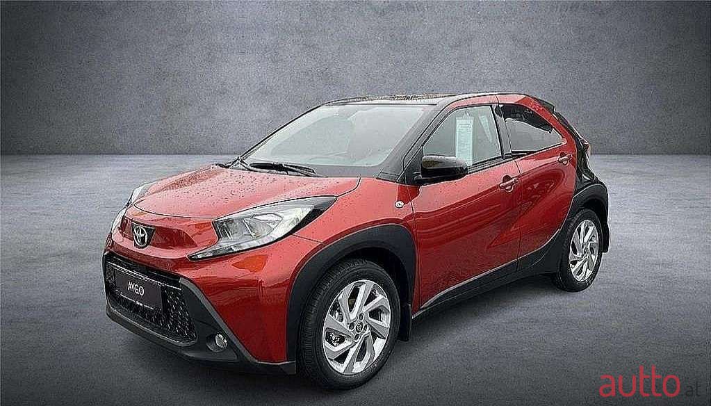 2022' Toyota Aygo photo #1