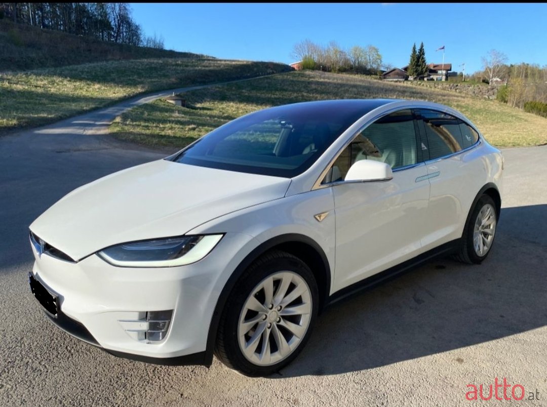 2017' Tesla Model X photo #3