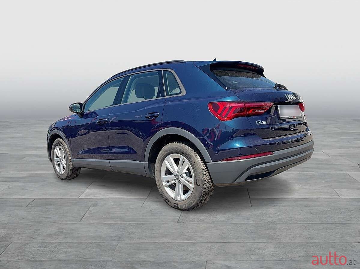 2019' Audi Q3 photo #3