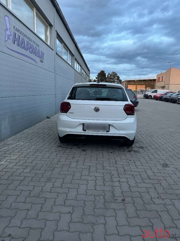 2019' Volkswagen Polo photo #4