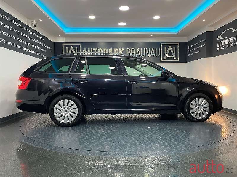 2016' Skoda Octavia photo #6