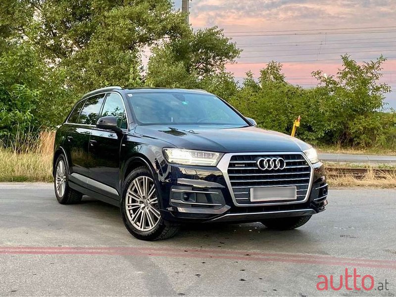 2015' Audi Q7 photo #3