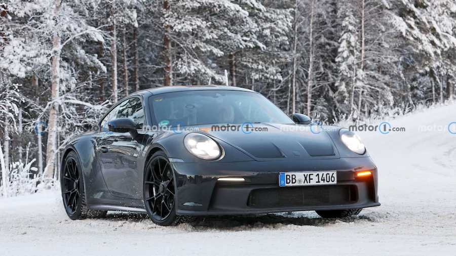 Porsche 911 ST Spied In Snowy Sweden