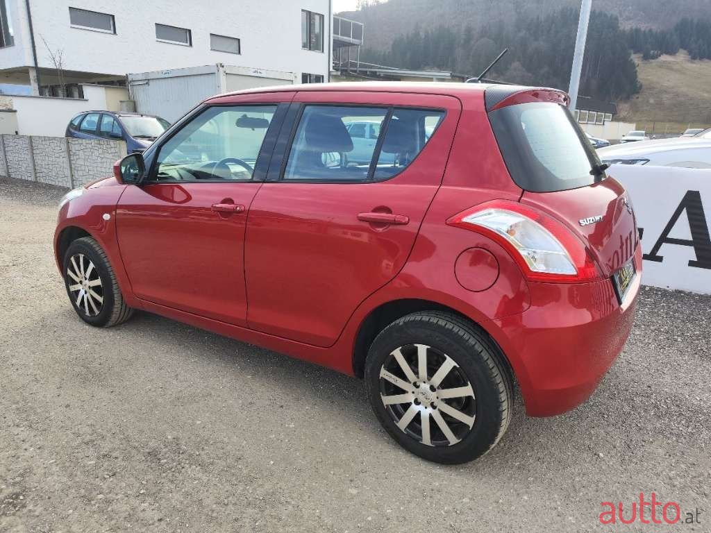 2012' Suzuki Swift photo #3