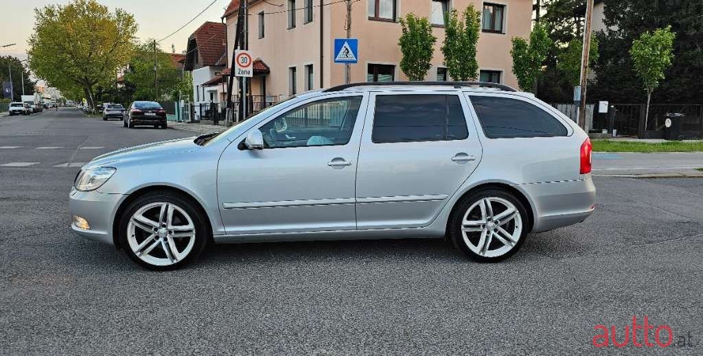 2011' Skoda Octavia photo #4